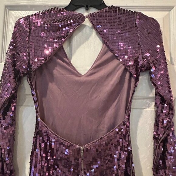 Lulu's NWT All Over Sequin BodyCon Mini Dress Backless V Neck Size Medium Party - Picture 14 of 16